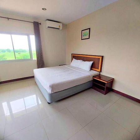 Kp Hotel Udonthani Kumphawapi Extérieur photo