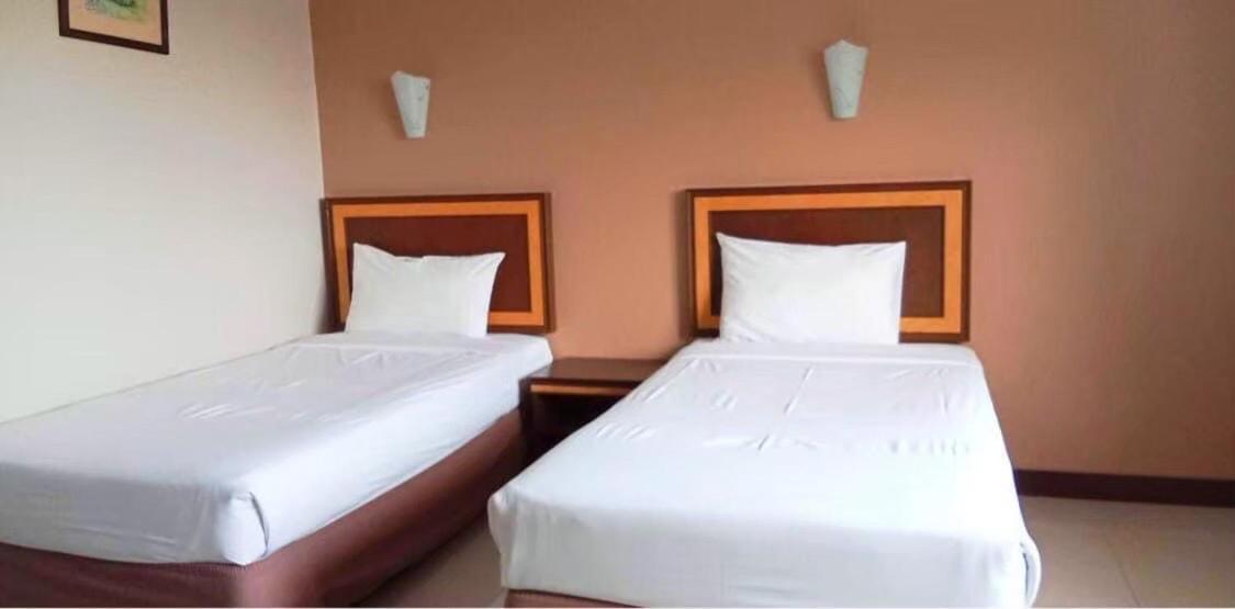 Kp Hotel Udonthani Kumphawapi Extérieur photo