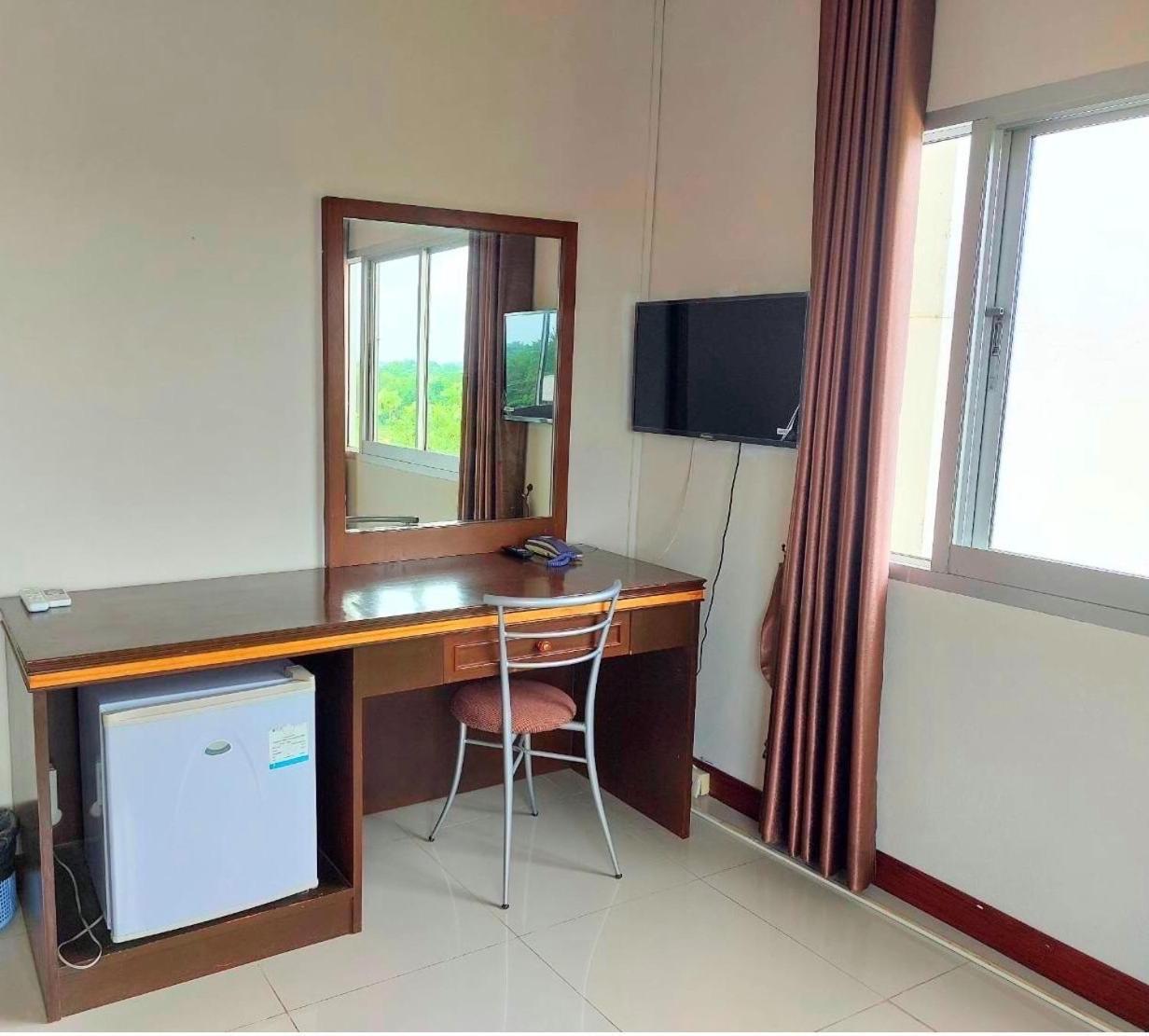 Kp Hotel Udonthani Kumphawapi Extérieur photo